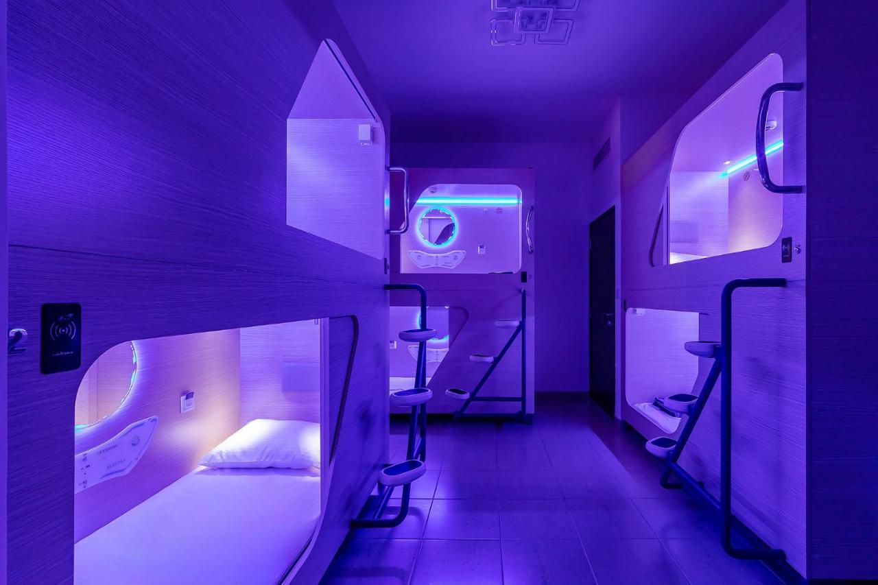 Hostel Berloga Capsule Jbr Dubaj Exteriér fotografie